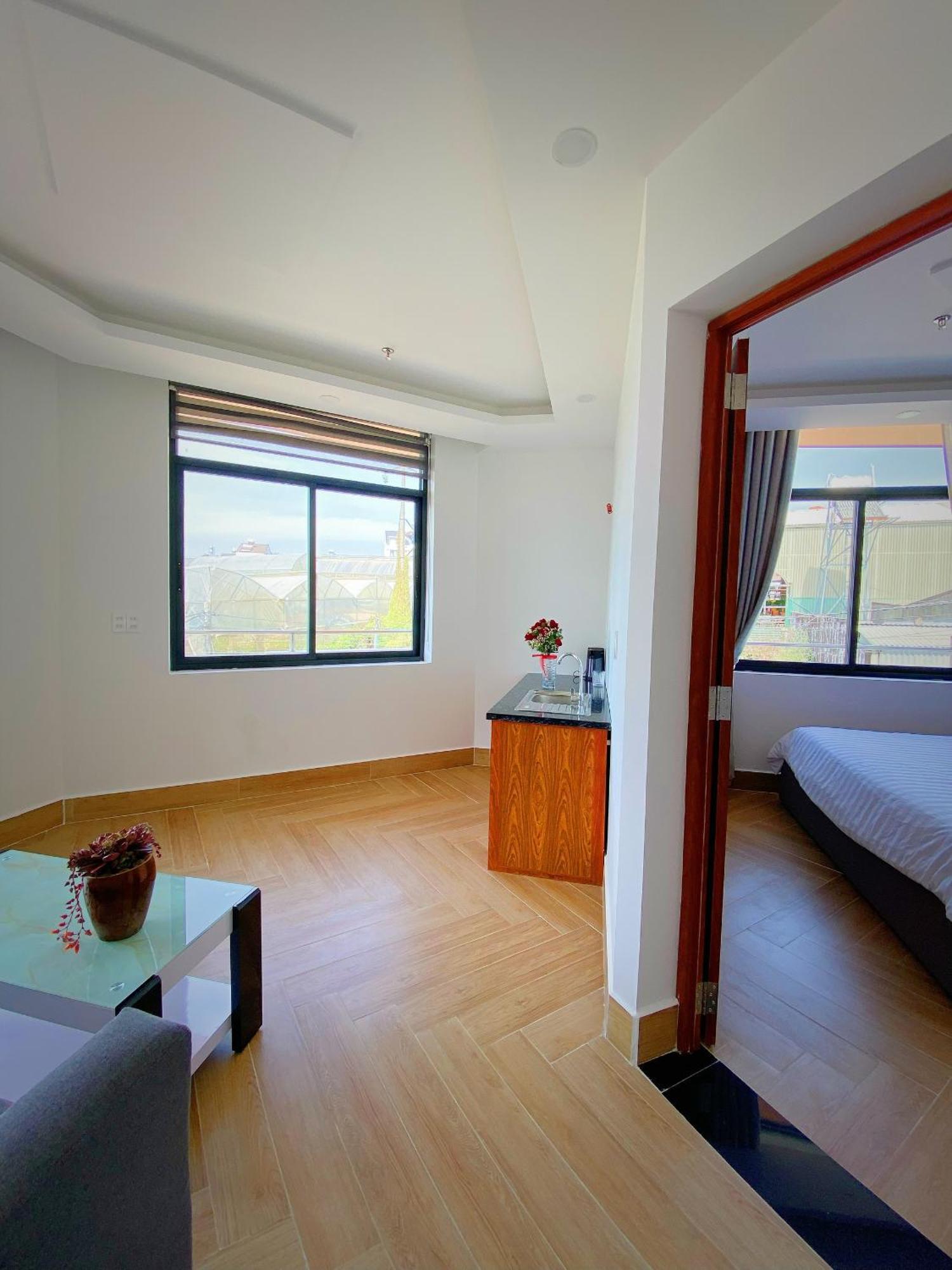 Khach San Anh Sang - Light House Hotell Dalat Exteriör bild